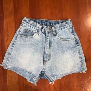 BRANDY MELVILLE RARE denim shorts